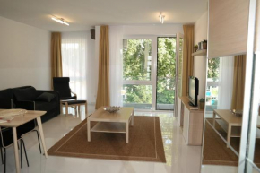 Holiday Apartman with Free Parking